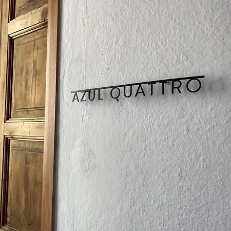 Azul & Hotel *